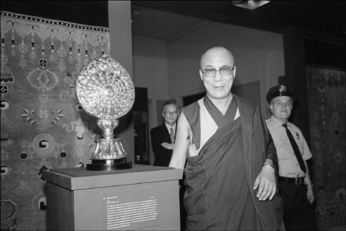 Dalai_Lama_Newark_Museum_H