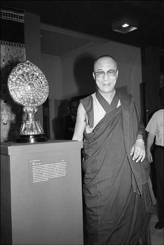 Dalai_Lama_Newark_Museum_V