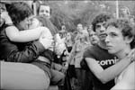 Gay_Pride_Parade_kisshug